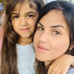 Meet your Posher, Ana